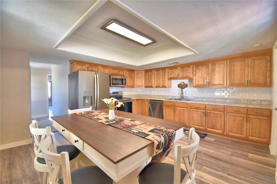 More Photos Of 208 Center St, Auburndale Office For Sale