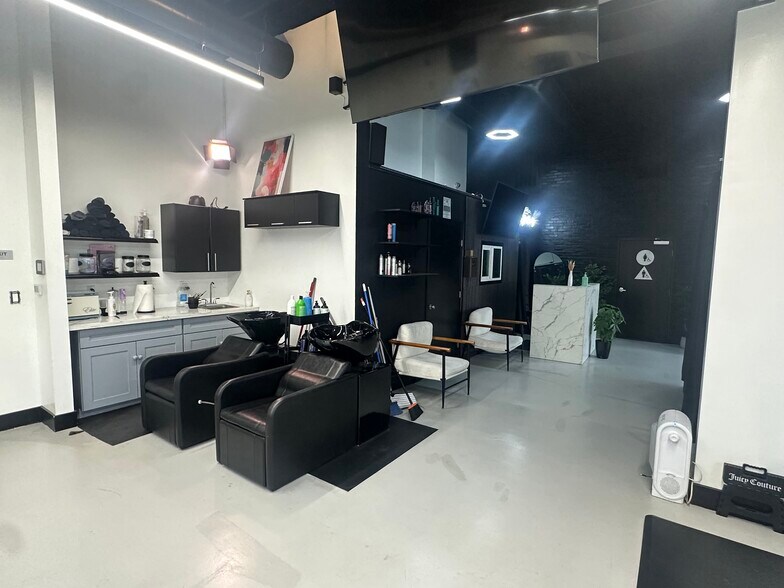 More Photos Of 27 Devine St, San Jose Storefront Retail Office For Sale