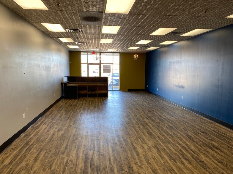 More Photos Of 2916 S 4th St, Leavenworth Unknown For Lease