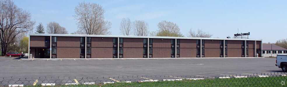 More Photos Of 1030 Arsenal St, Watertown Hotel For Sale