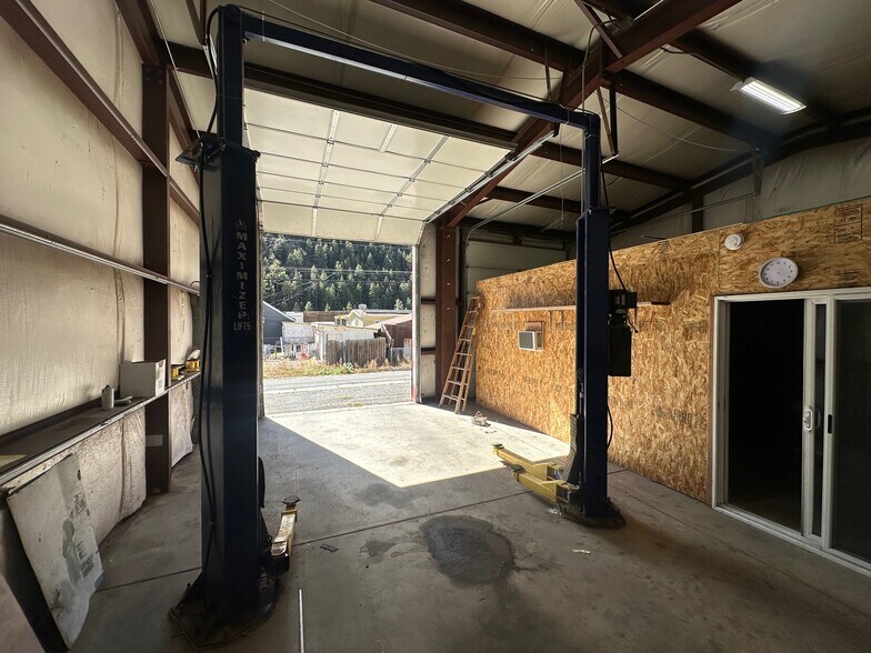 More Photos Of 233 3rd Ave, Idaho Springs Storefront For Sale