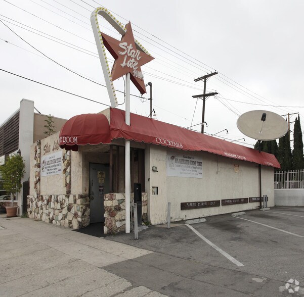 Primary Photo Of 11411 Moorpark St, North Hollywood General Retail For Sale