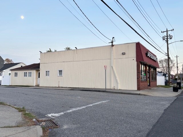 More Photos Of 900 Great Neck Rd, Copiague Supermarket For Sale