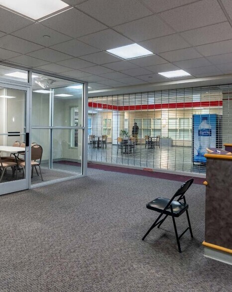 More Photos Of 2821 Island Ave, Philadelphia Medical For Sale