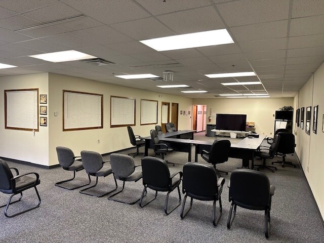 More Photos Of 370 JD Yarnell Industrial Pky, Clinton Distribution For Lease