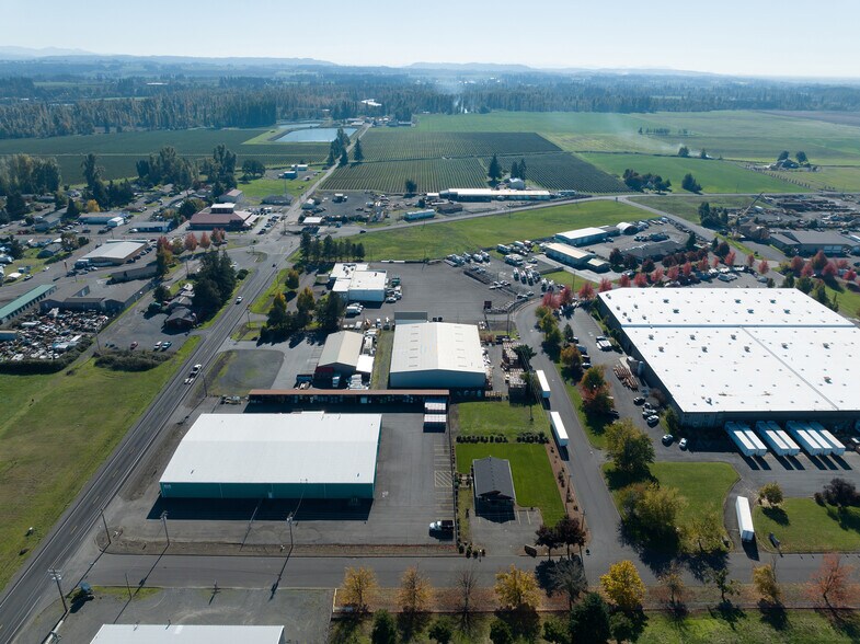 More Photos Of 873 Willamette Ave, Stayton Warehouse For Sale