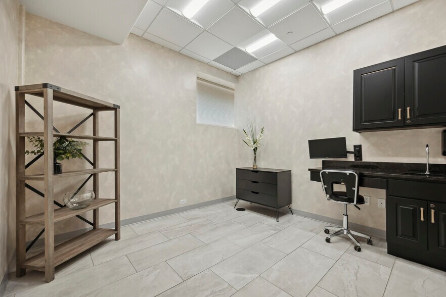 More Photos Of 4420 Valley View Rd, Edina Office For Lease