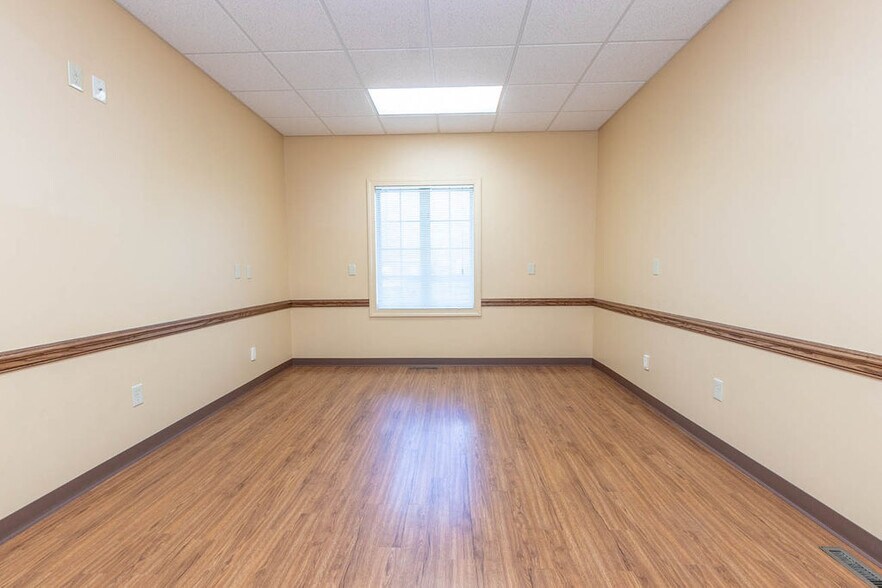 More Photos Of 90 Professional Pky, Lockport Medical For Lease