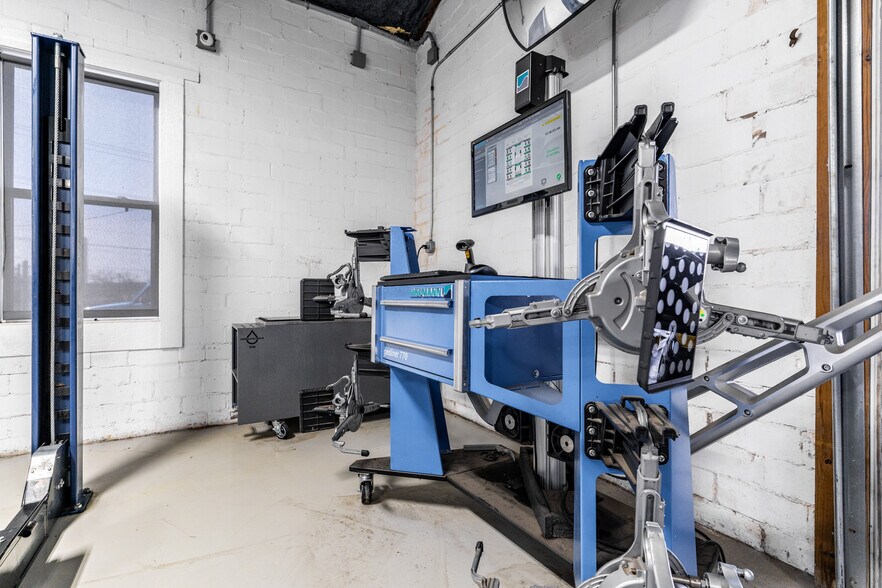 More Photos Of 425 Gum St, North Little Rock Auto Repair For Sale