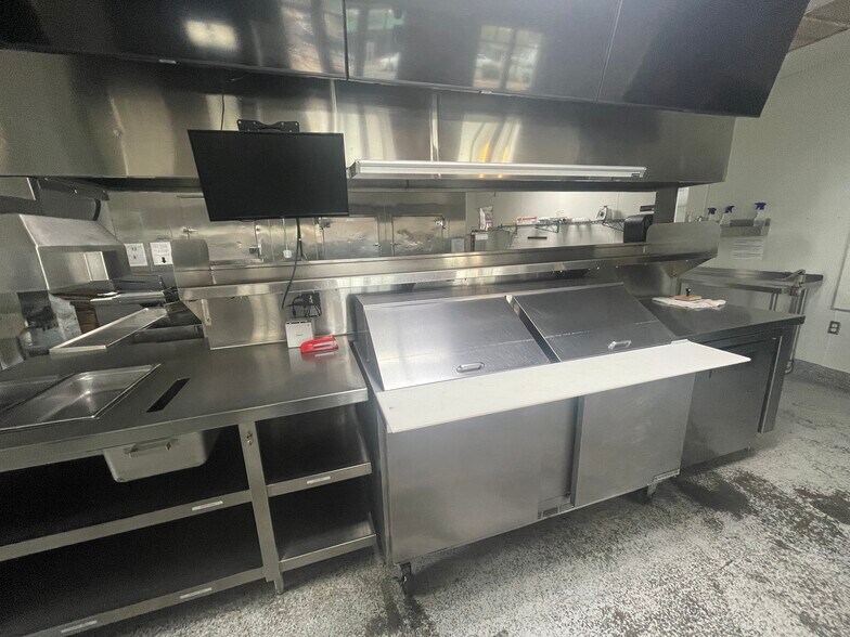 More Photos Of 3706 Texas Ave S, Bryan Fast Food For Sale