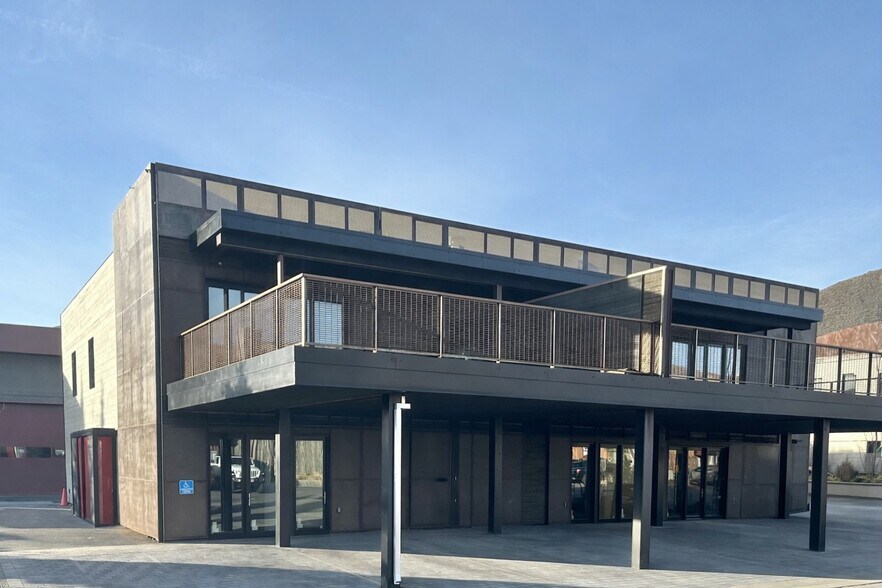 More Photos Of 130 Gulf Stream Ln, Hailey Flex For Sale