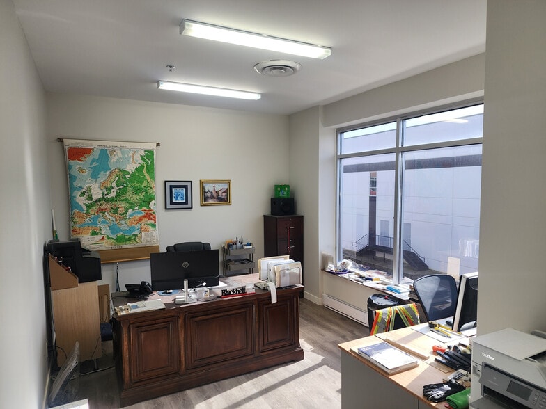 More Photos Of 7252 River Pl, Mission Warehouse For Sale