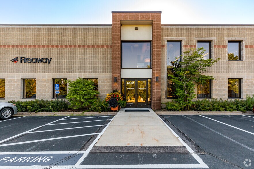 More Photos Of 5852-5870 Baker Rd, Minnetonka Unknown For Lease