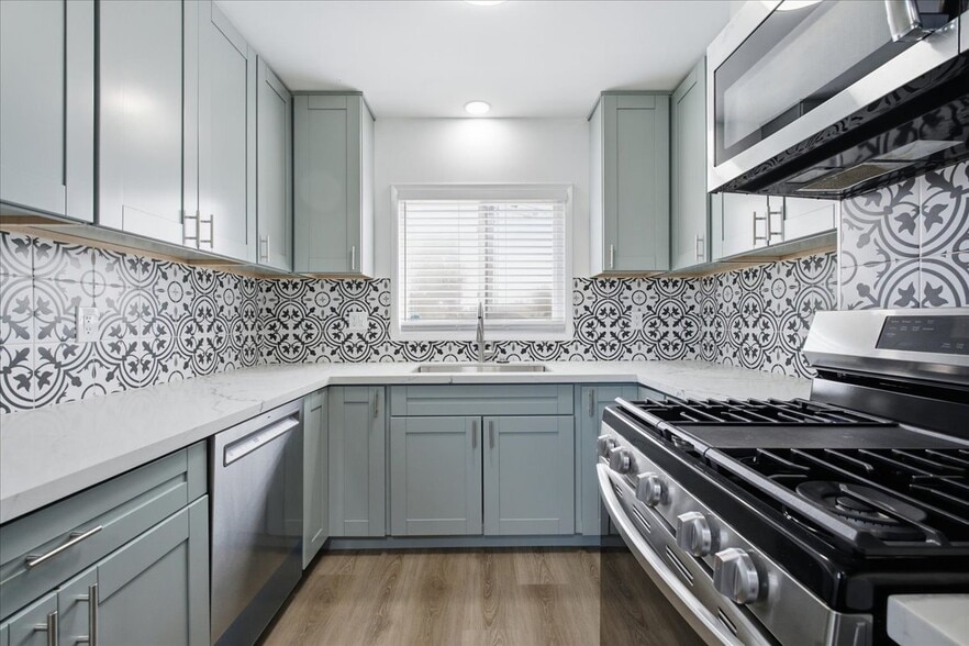 More Photos Of 2304 G Ave, National City Apartments For Sale