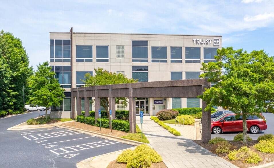 More Photos Of 1530 N Gregson St, Durham Office For Lease