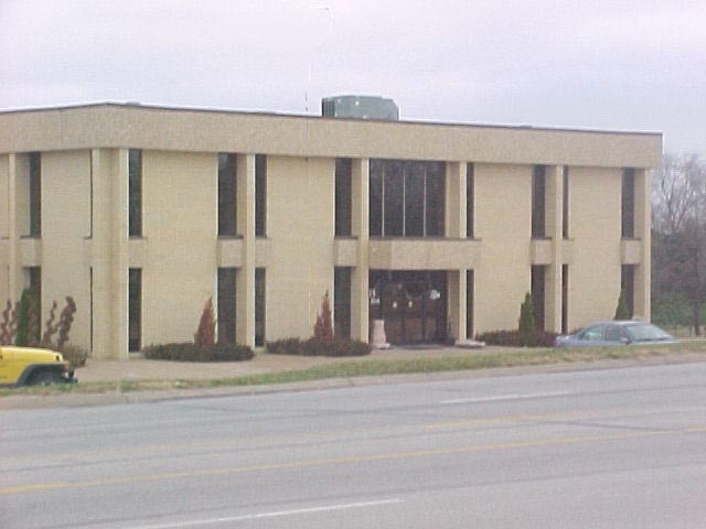 Primary Photo Of 315 Ellis Blvd, Jefferson City Office For Sale