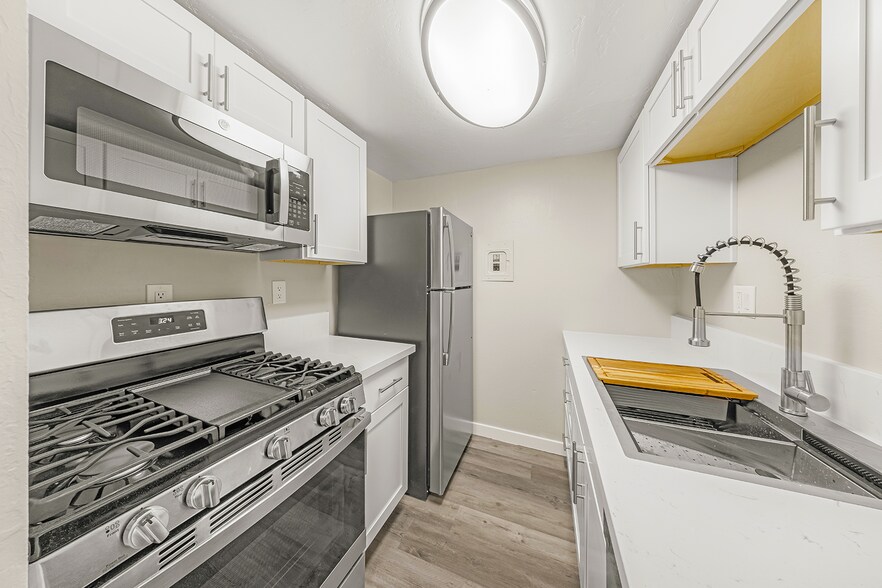 More Photos Of 511 W Cook St, Santa Maria Apartments For Sale
