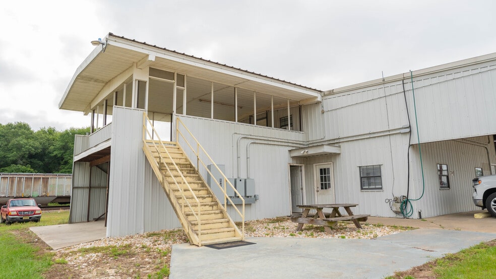 More Photos Of 565 Thomas St, Camilla Industrial For Sale