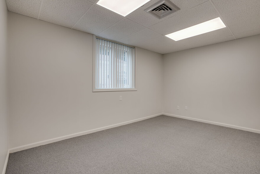 More Photos Of 38-40 Market St, Amesbury Office Residential For Sale