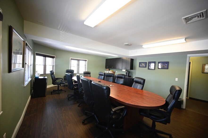 More Photos Of 32 Piermont Rd, Cresskill Office For Sale