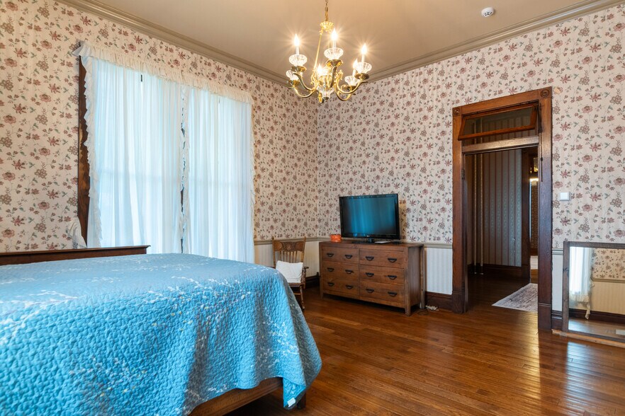 More Photos Of 639 Tower St, Tazewell Specialty For Sale