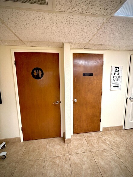 More Photos Of 6502-6564 E Carondelet Dr, Tucson Medical For Sale