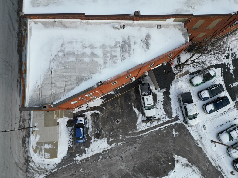 More Photos Of 127 S Main St, Creston Freestanding For Sale