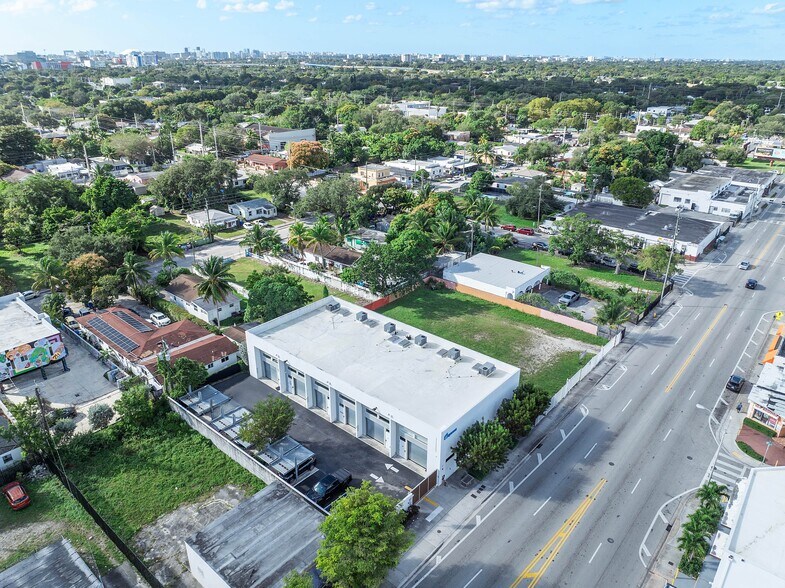 More Photos Of 64 NW 54th St, Miami Loft Creative Space For Sale