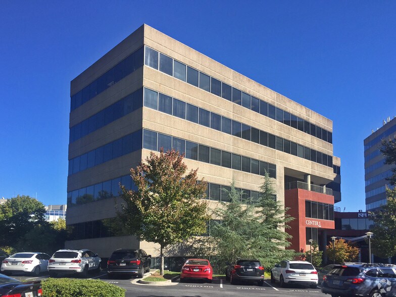 More Photos Of 1100 Johnson Ferry Rd NE, Atlanta Medical For Lease