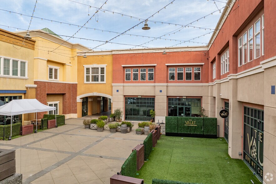 More Photos Of 700 Main St, Suisun City Storefront Retail Office For Sale