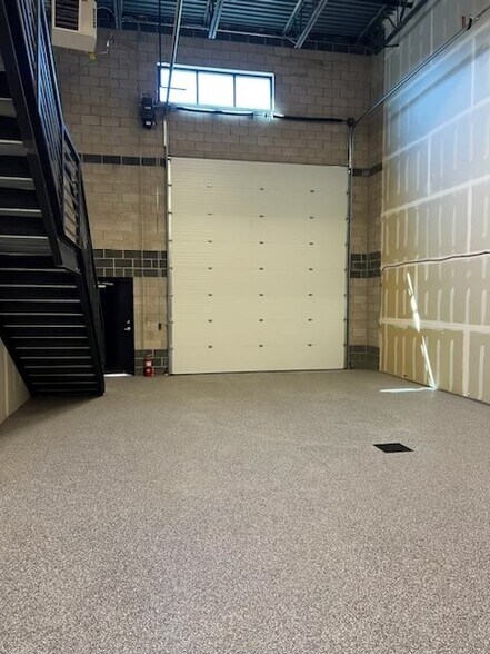 More Photos Of 13865 S 2700 W, Bluffdale Flex For Sale