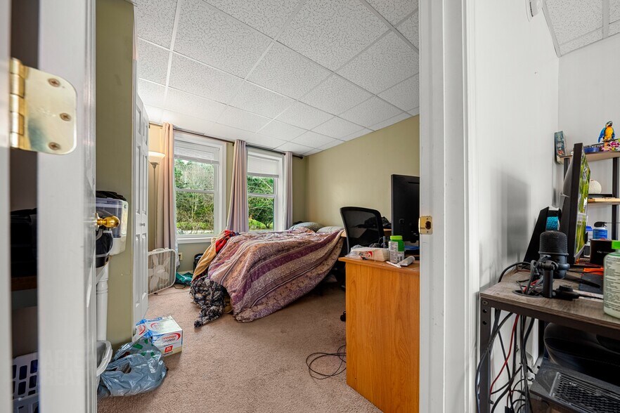 More Photos Of 15 South St, Freeport Apartments For Sale