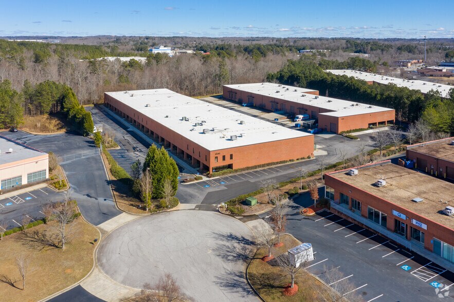 More Photos Of 4540 Atwater Ct, Buford Distribution For Lease