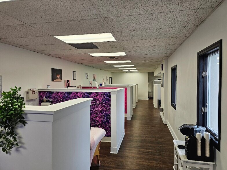 More Photos Of 2284-2294 E Main St, Bexley Medical For Lease