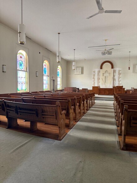 More Photos Of 15109 S Dillman St, Plainfield Religious Facility For Sale