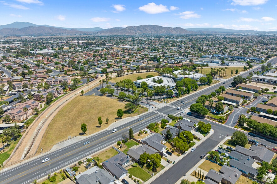 More Photos Of 13800 Heacock St, Moreno Valley Unknown For Lease