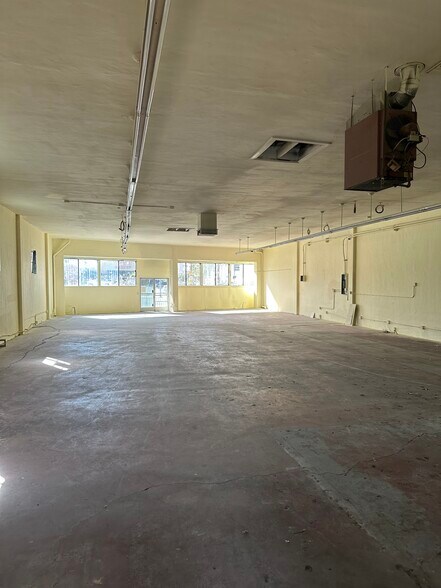 More Photos Of 4007 W Pico Blvd, Los Angeles Storefront Retail Residential For Lease