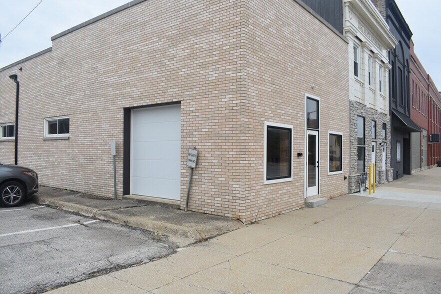 More Photos Of 812 Keeler St, Boone Apartments For Lease