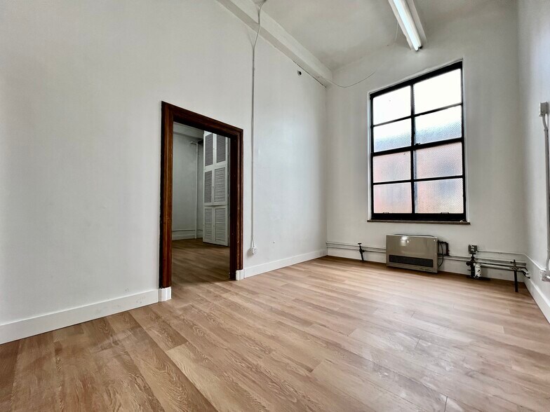 More Photos Of 51-55 Nassau Ave, Brooklyn Loft Creative Space For Lease