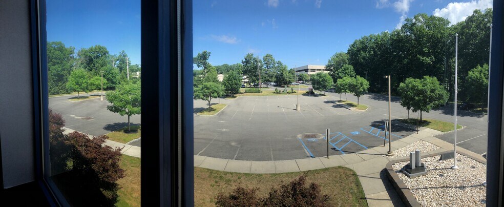 More Photos Of 40 Christopher Way, Eatontown Research And Development For Lease