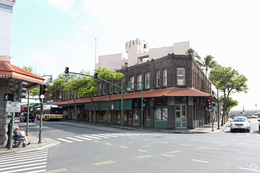 More Photos Of 939-941 River St, Honolulu Storefront Retail Office For Lease
