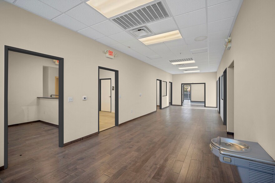 More Photos Of 1510 W Horizon Ridge Pky, Henderson General Retail For Sale