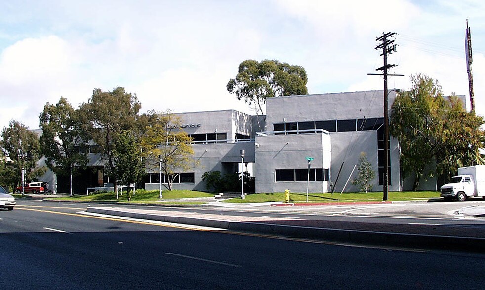 Primary Photo Of 17002 Prairie Ave, Torrance Research And Development For Sale
