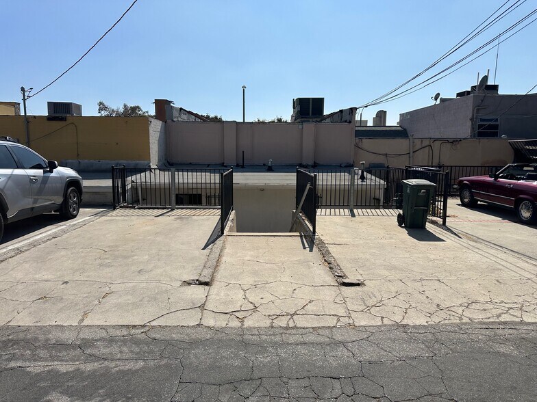 More Photos Of 1771 E Washington Blvd, Pasadena Storefront Retail Office For Sale