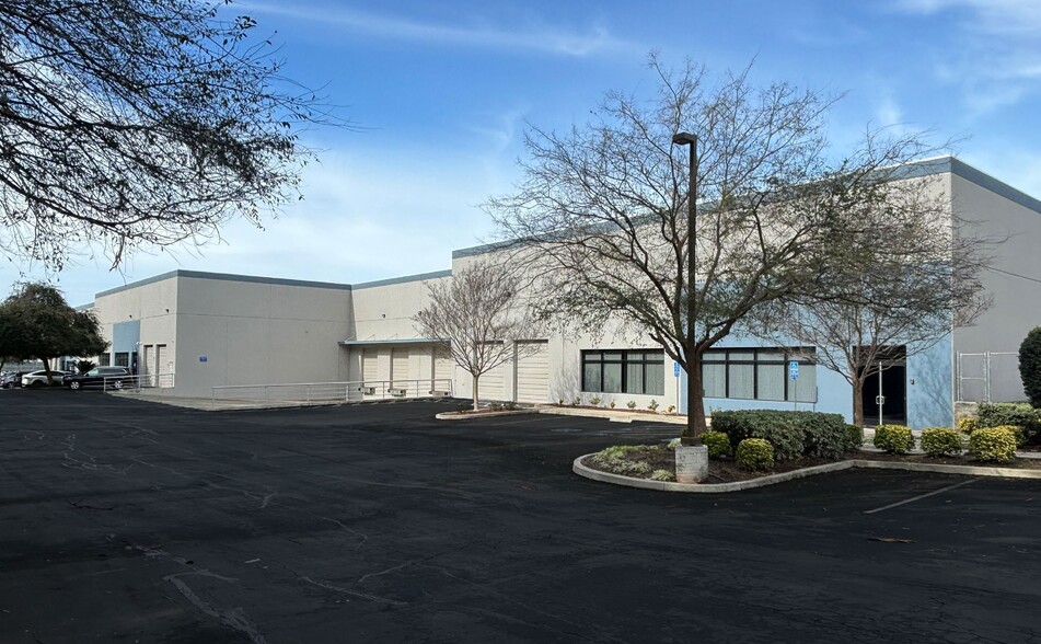 Primary Photo Of 46045 Warm Springs Blvd, Fremont Warehouse For Lease