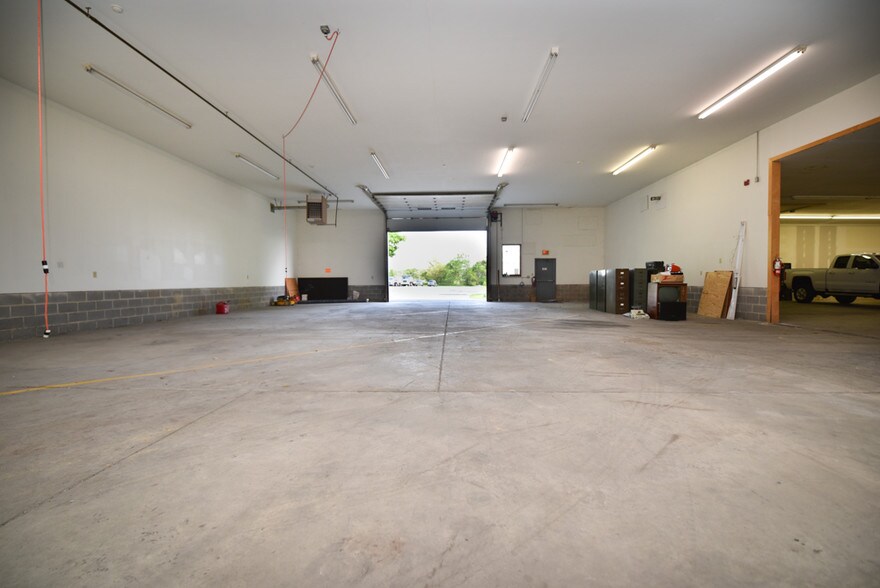 More Photos Of 220 S Maple St, Kutztown Industrial For Sale