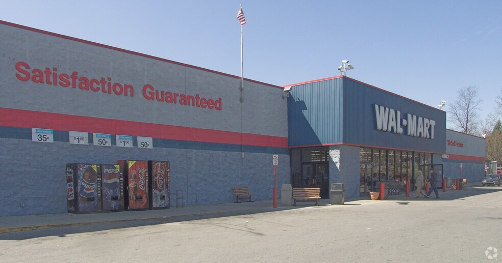 More Photos Of 405-421 N Main St, Jamestown General Retail For Lease