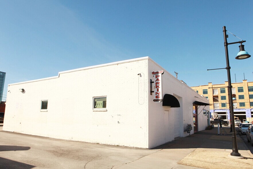 More Photos Of 416-420 E 2nd St, Tulsa Storefront Retail Office For Lease