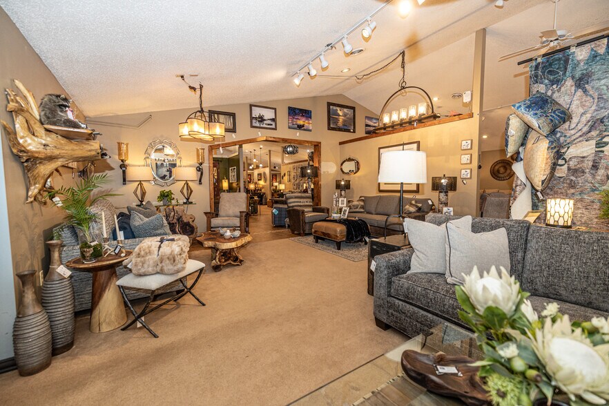 More Photos Of 7967 US Highway 51, Minocqua Freestanding For Sale