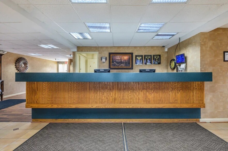 More Photos Of 87 Jenkins Ln, Triadelphia Hotel For Sale